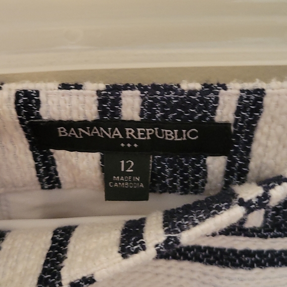 Banana Republic skirt cream and navy blue striped - Picture 4 of 4